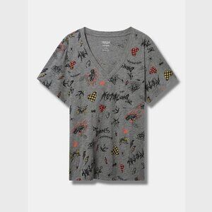 Torrid - Relaxed Heritage Slub V-Neck Pocket Tee in Metal Doodles Heather Grey‌‍